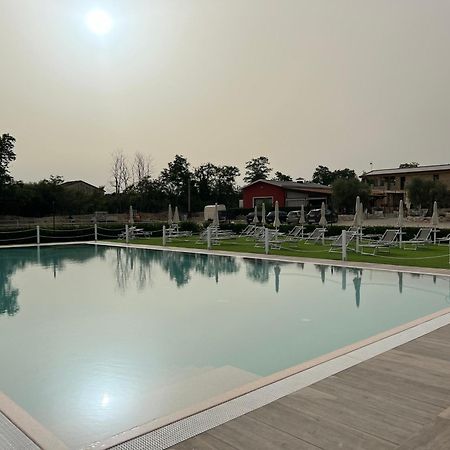 Ll Crinale Village Colli del Tronto Екстер'єр фото