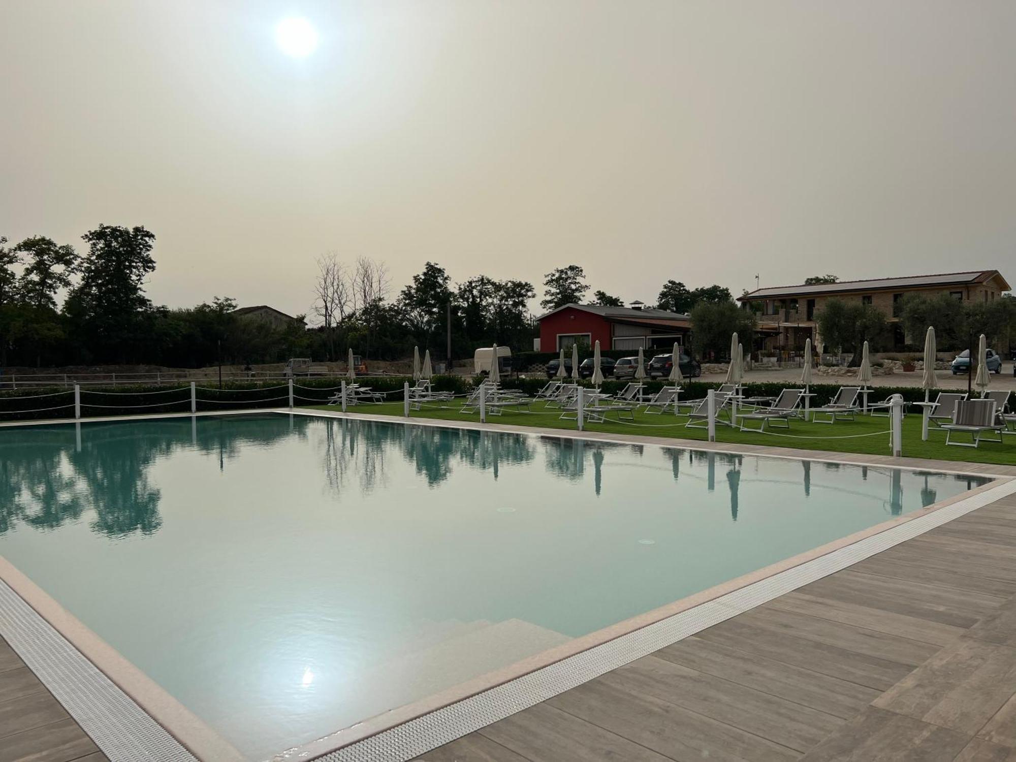 Ll Crinale Village Colli del Tronto Екстер'єр фото