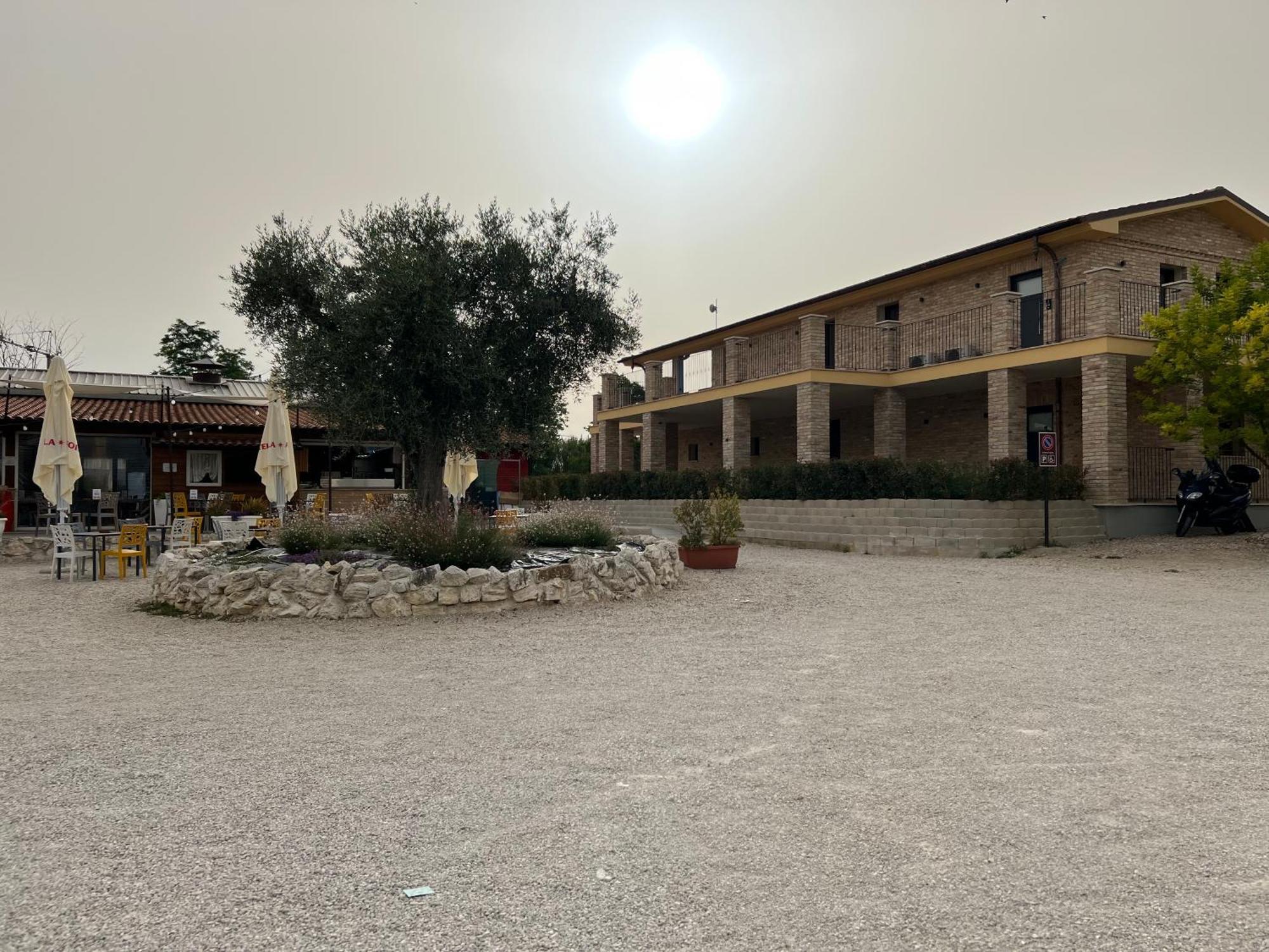 Ll Crinale Village Colli del Tronto Екстер'єр фото