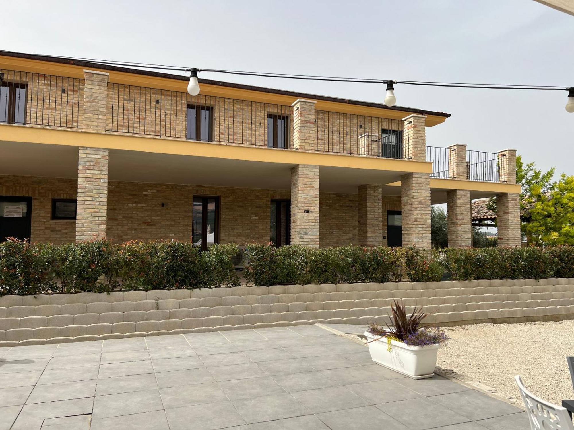 Ll Crinale Village Colli del Tronto Екстер'єр фото
