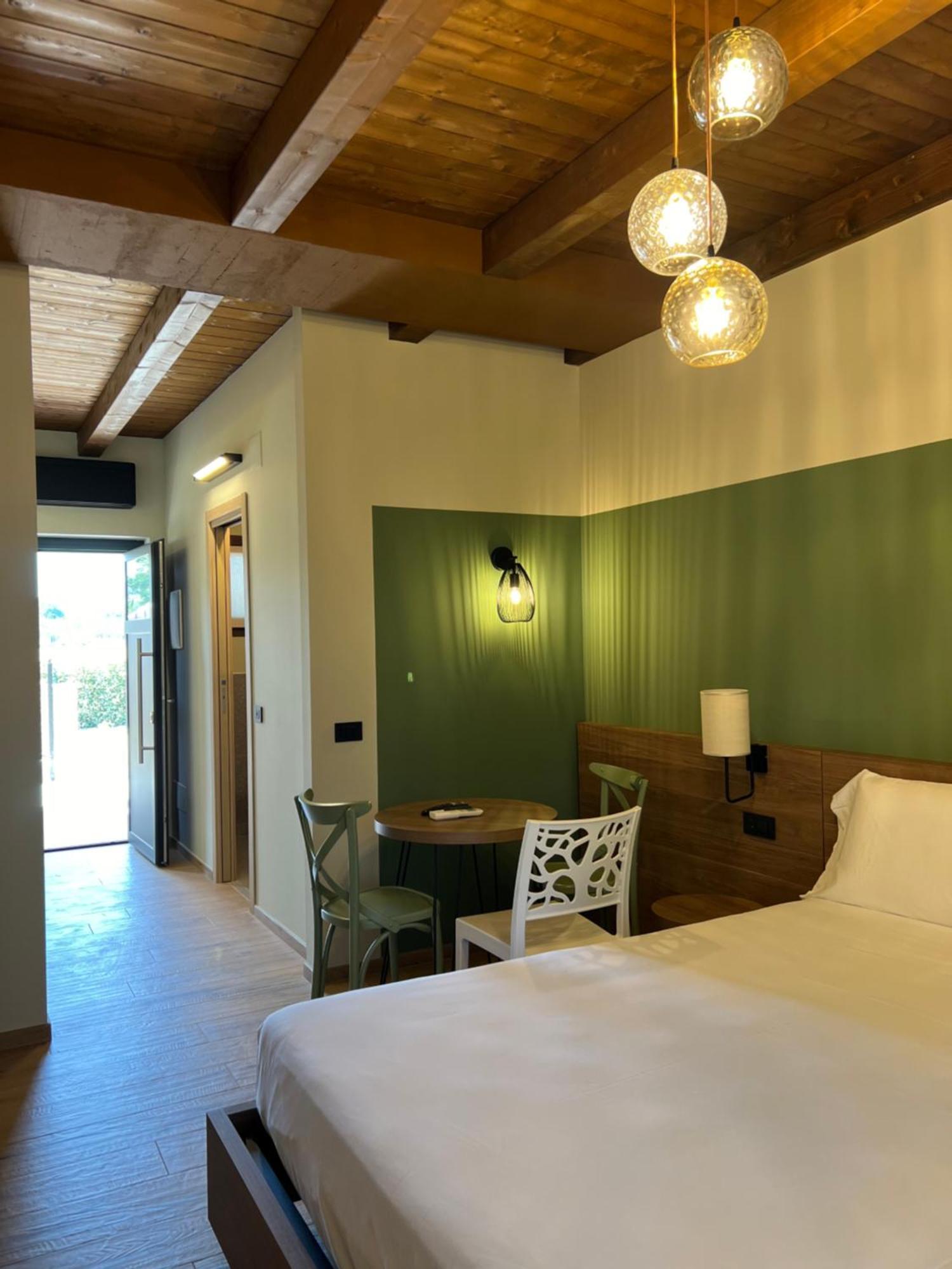 Ll Crinale Village Colli del Tronto Екстер'єр фото